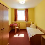 Neuhofen 2*