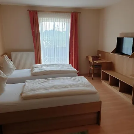 Neuhofen Ξενοδοχείο 2*