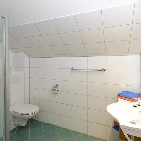 Neuhofen 2*